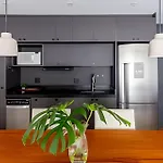 Curtacopacabana: Lindo Apto De 1Qt Novo Vaga Academia Lavanderia